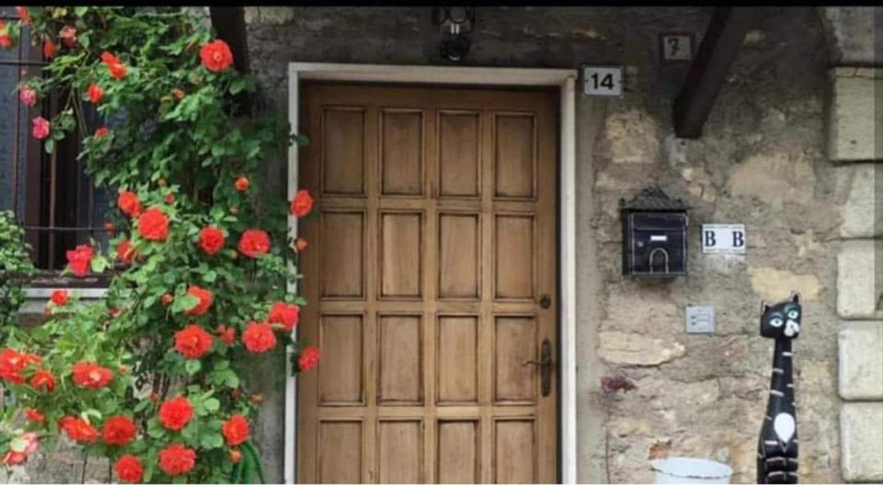 B&B Lamagia Di Corte Moronati Sirmione Exterior foto